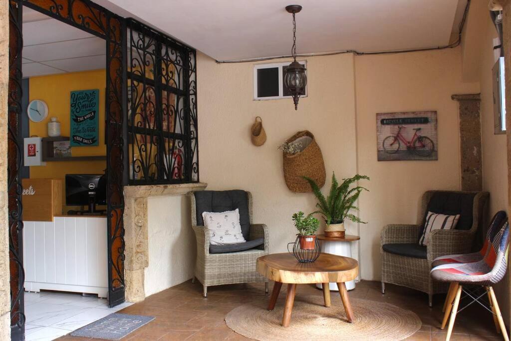 瓜达拉哈拉Departamento Amueblado En Zapopan Cerca De Expo Gdl, Iteso Y Uvm公寓 外观 照片
